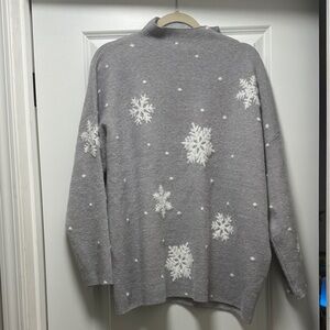 Rachel Zoe Light Gray Knit Pullover with White Accent